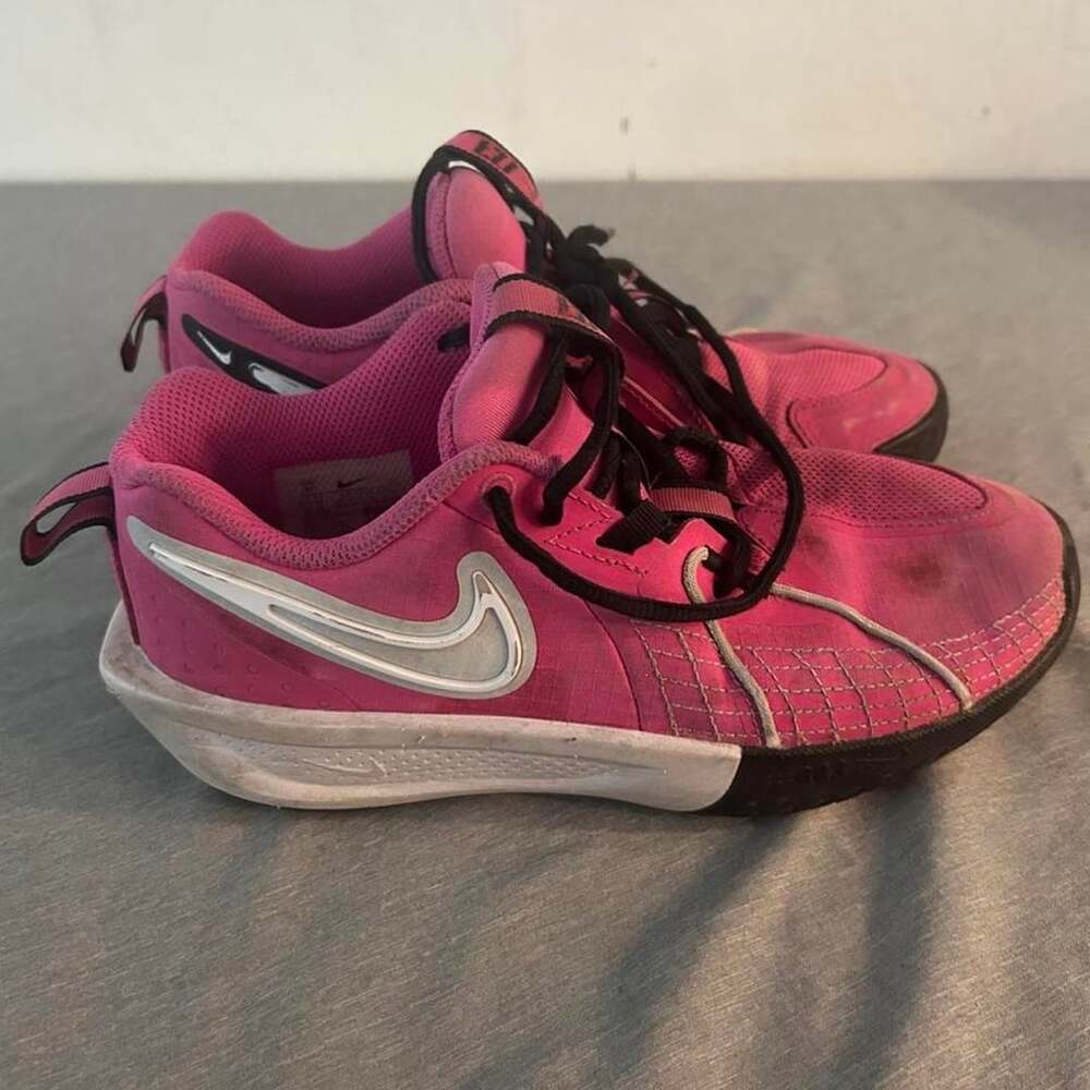 Nike GT Cut 3 GS Size 4Y Laser Fuchsia Pink Basketball Shoes FD7033-600